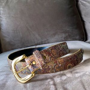 Vintage Women’s belt- small